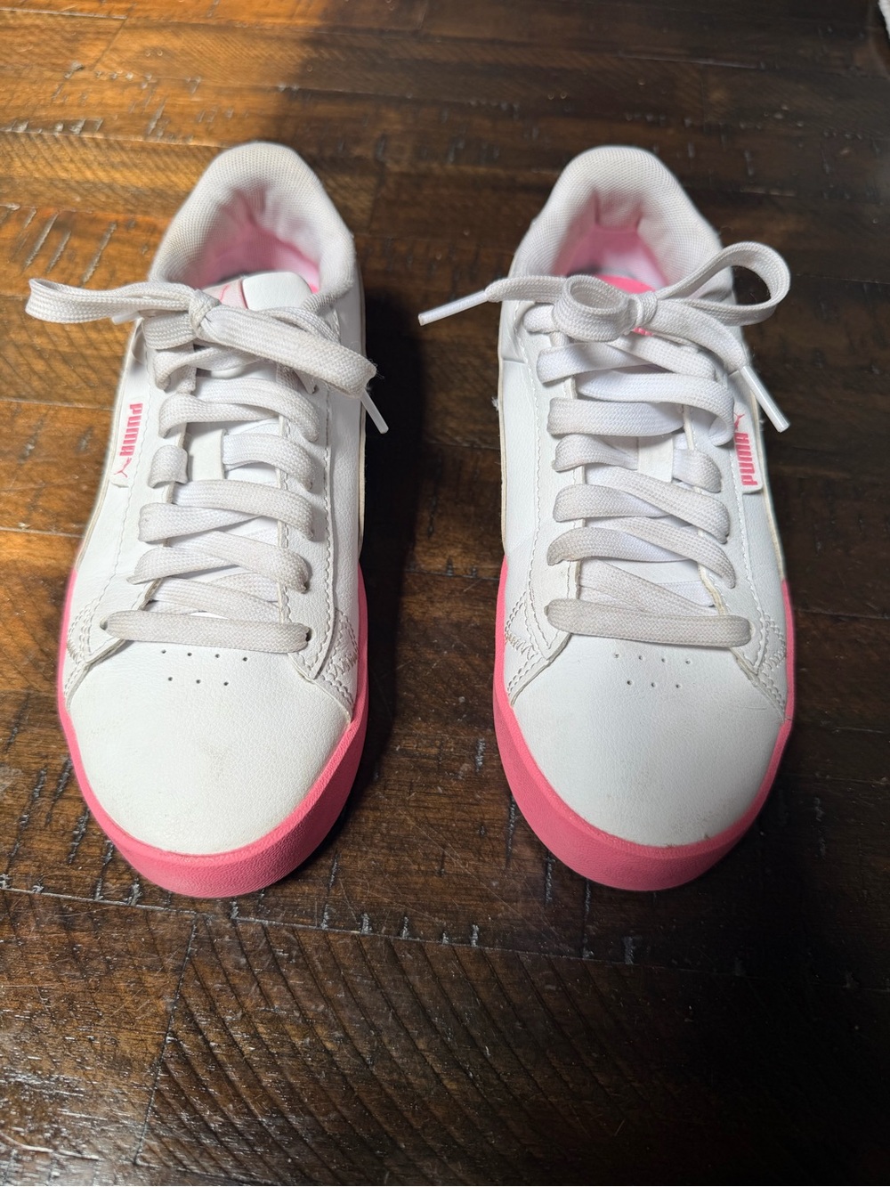 PUMA Big Girl’s Kids White Sneakers with Pink Trim